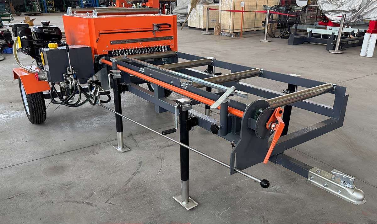 Kantenbesäummaschine für Holzplatten