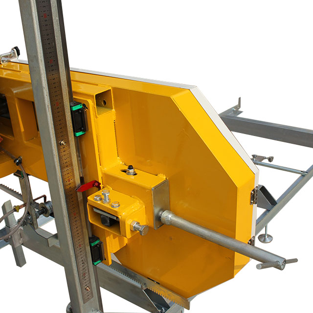 Tragbares Sägewerk mit Anhänger Tragbares Sägewerk mit Anhänger