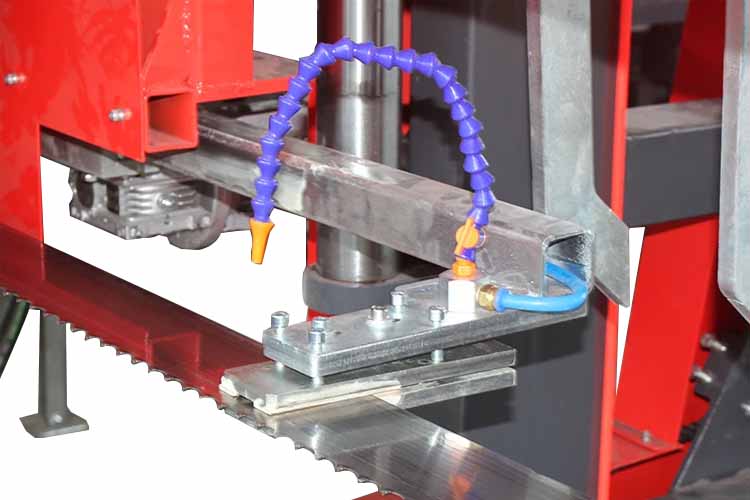 Schnellere Schnittgeschwindigkeit, einfaches, robustes Sägewerk Schnellere Schnittgeschwindigkeit, einfaches, robustes Sägewerk