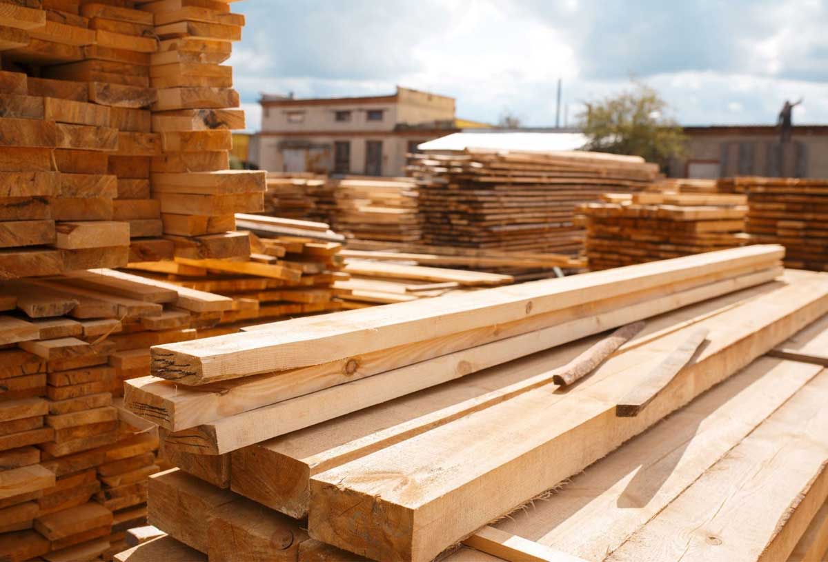 Macchina bordatrice per assi di legno